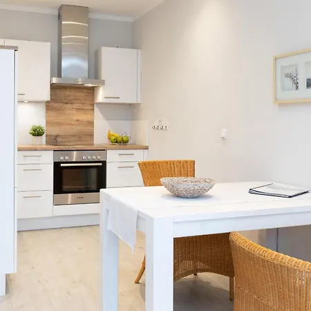 W3 - Gaestehaus Christian-westphal-str 60 - Feriendomizil Hollich * Grömitz